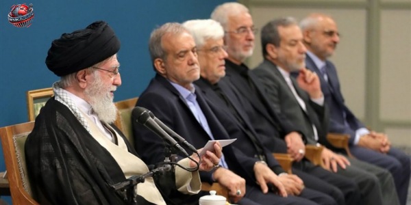 علی خامنهای مدعی شد جمهوری اسلامی هیچ نیروی نیابتی ندارد و نیازی به آنها احساس نمیکند. اما شواهد منطقهای و تناقض در اظهارات او، سوالات جدی ایجاد کرده است.